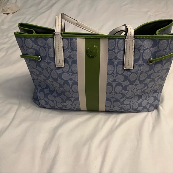 Vnt Coach pvc blue/green extra large purse and - Picture 3 of 17